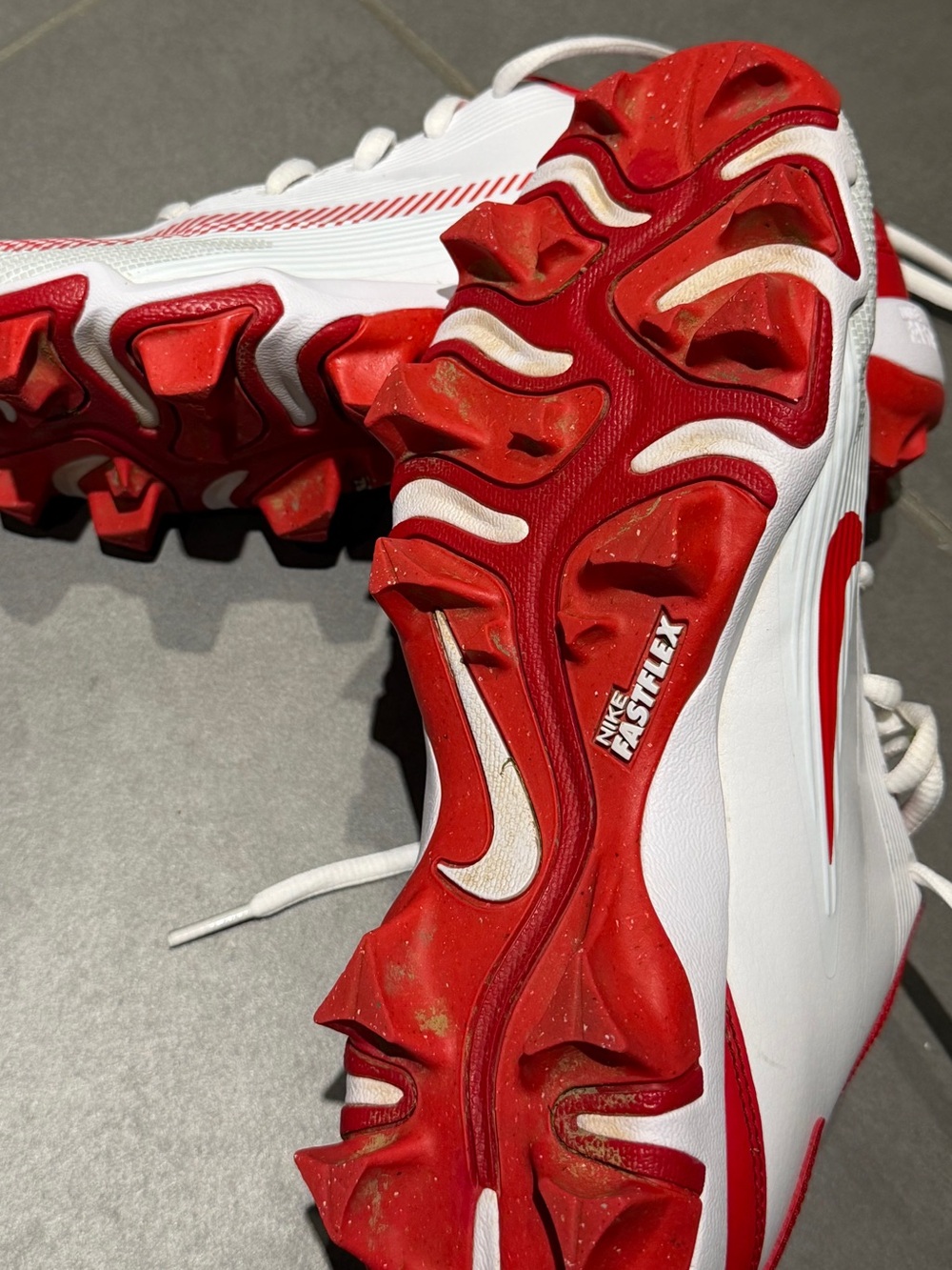 Nike • Fastflex Baseball Cleats - Picture 3 of 4